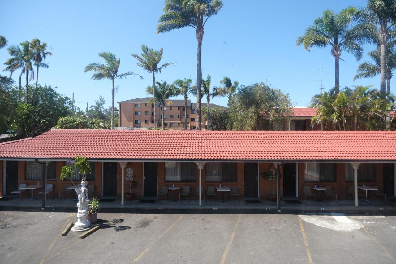 דה אינטרנס Sapphire Palms Motel מראה חיצוני תמונה