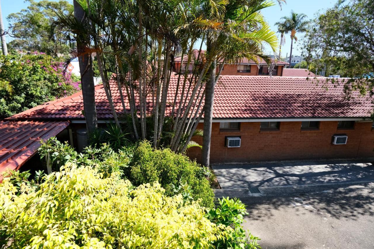 דה אינטרנס Sapphire Palms Motel מראה חיצוני תמונה